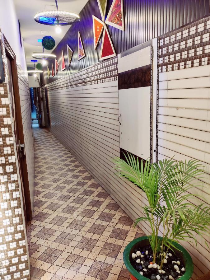 Hotel Punjabi Niwas Amritsar Exterior foto
